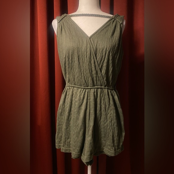 5 for $50 - Universal Thread Olive Green Romper - Picture 4 of 4